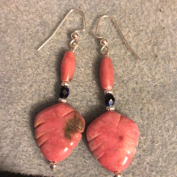 Rhodonite with quartz arrow earrings - Picture 2 of 2